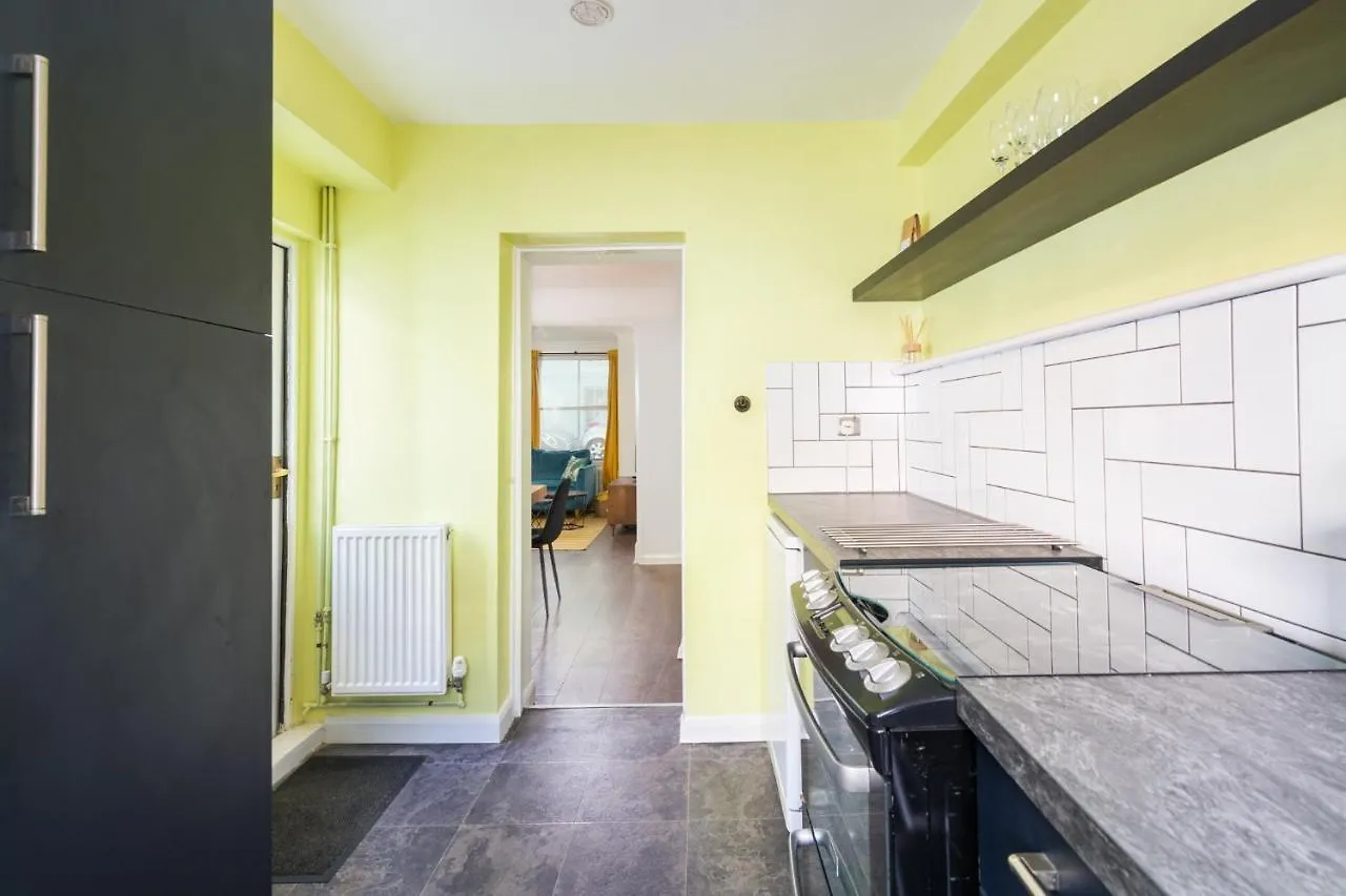 Vibrant Spring Street With Garden Villa Brighton Holiday home